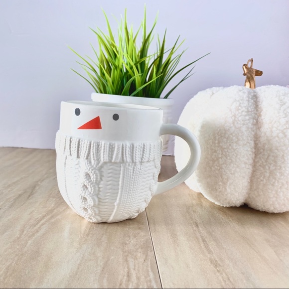 ❌ SOLD ❌ snowman white ceramic scarf mug hallmark - Picture 3 of 10
